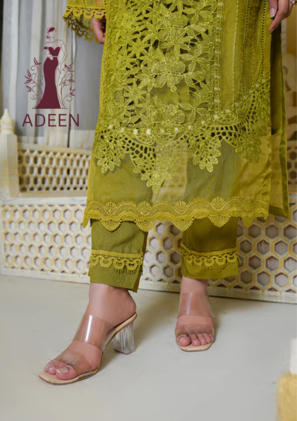 Embroidered - Lawn 3pcs - Image 6