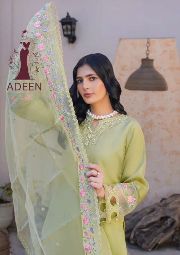 Embroidered - Lawn 3pcs - Image 5