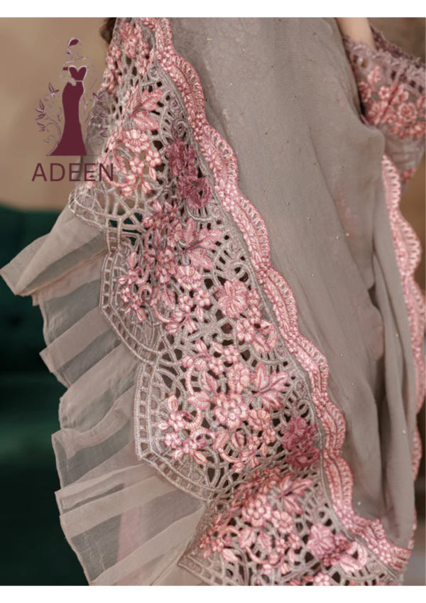 Embroidered - Lawn 3pcs - Image 5